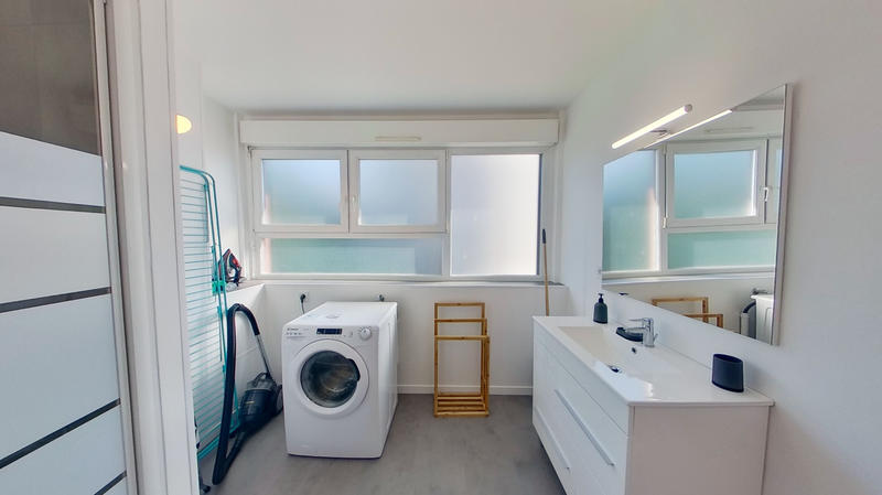 Appartement - 79 m² - 4 pièces