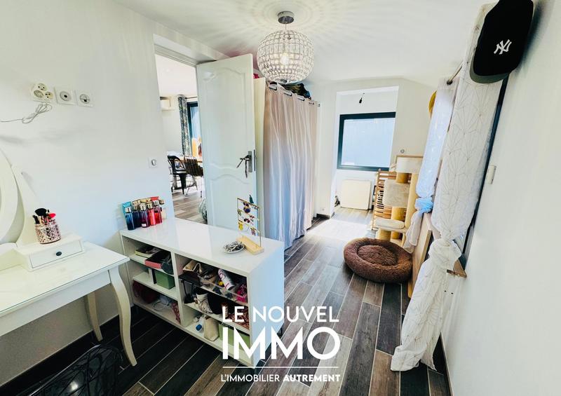 Maison - 92 m² - 4 pièces