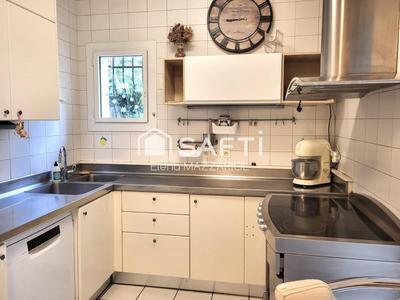 Maison - 180 m² - 7 pièces