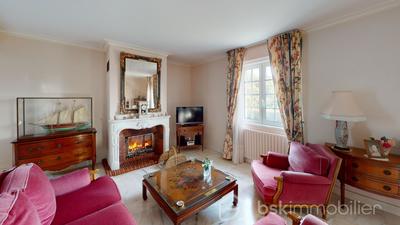 Maison - 186 m² - 7 pièces