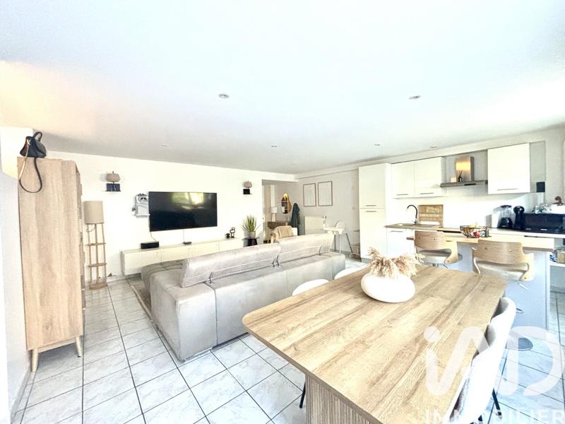 Appartement - 72 m² - 3 pièces