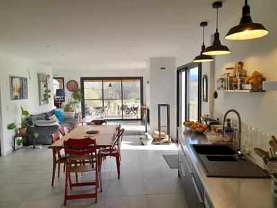 Maison - 160 m² - 6 pièces