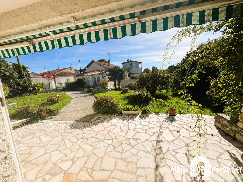 Maison - 207 m² - 9 pièces