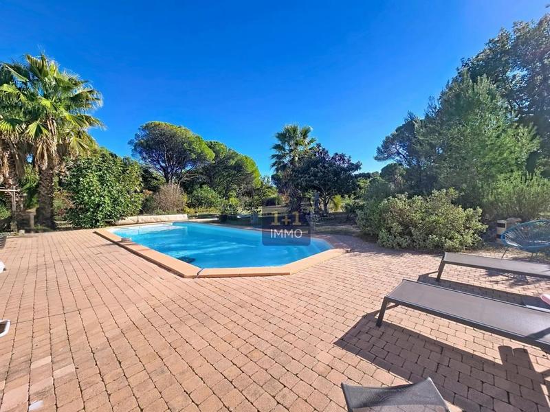 Villa - 178 m² - 6 pièces