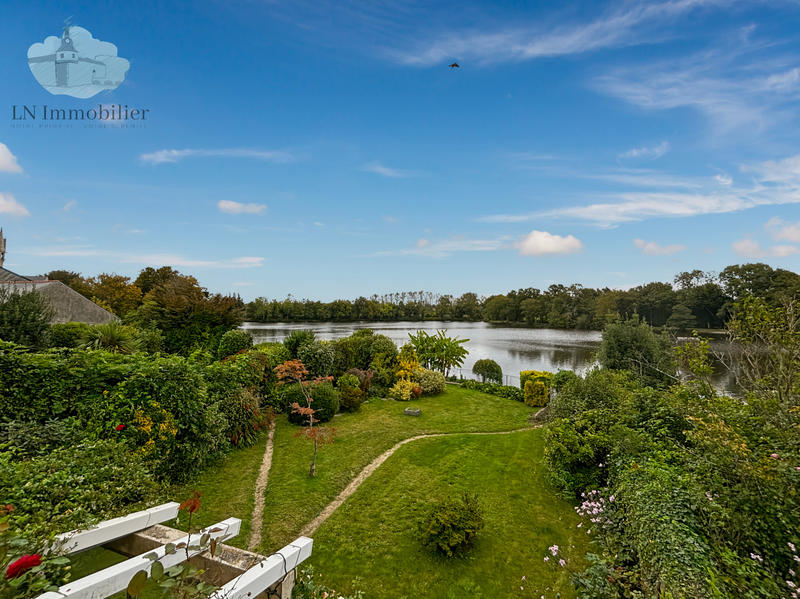 Maison - 189 m² - 9 pièces