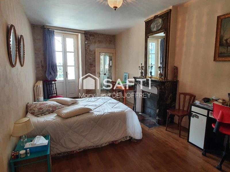 Maison - 225 m² - 6 pièces