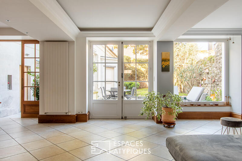 Maison - 299 m² - 10 pièces