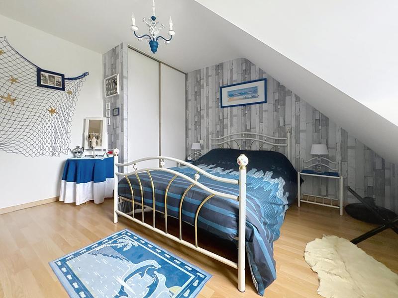 Maison - 200 m² - 7 pièces