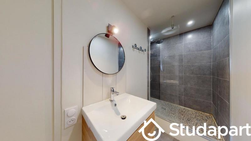 Chambre - 12 m² - 1 pièce