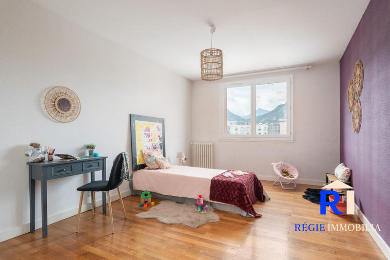 Appartement - 113 m² - 5 pièces