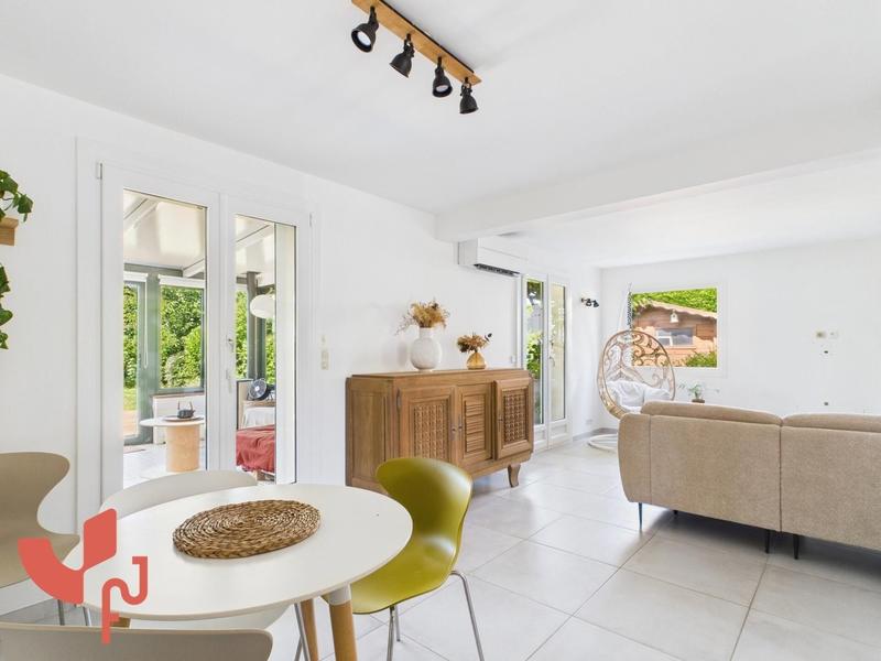 Maison - 140 m² - 6 pièces