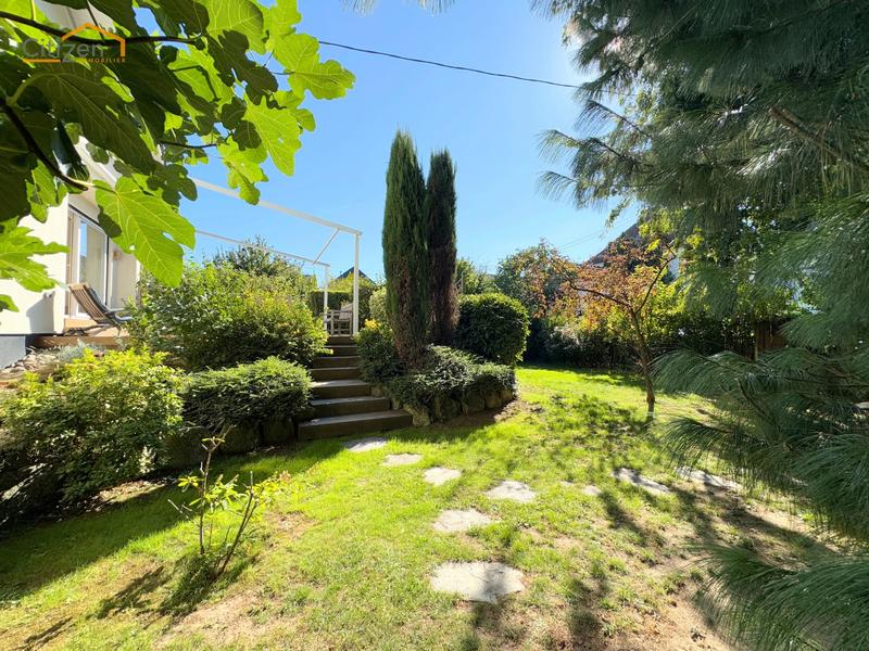 Maison - 200 m² - 6 pièces