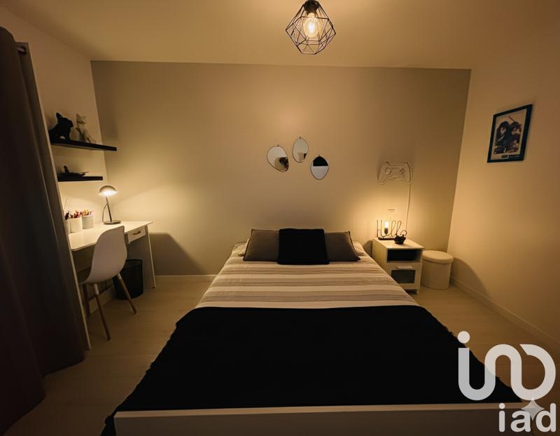 Maison - 200 m² - 8 pièces