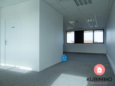 Bureau - 50 m² - 1 pièce