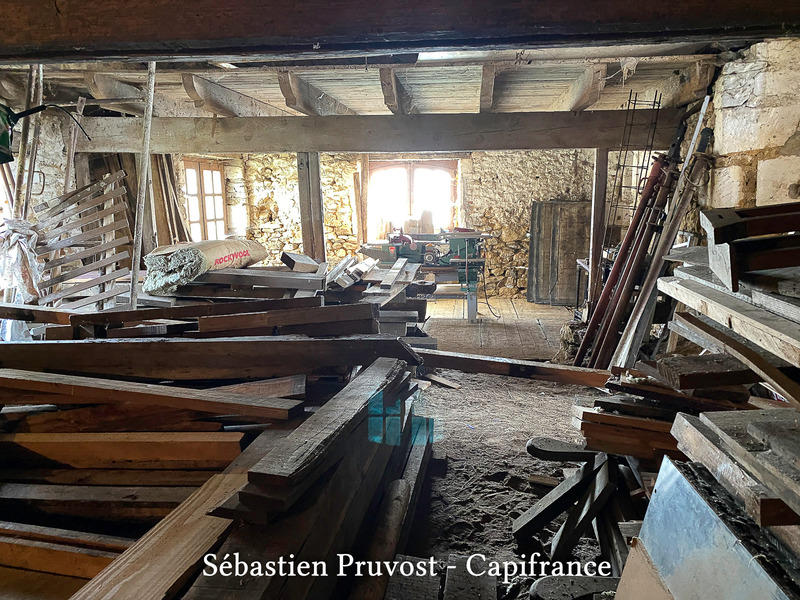 Propriété - 315 m² - 12 pièces