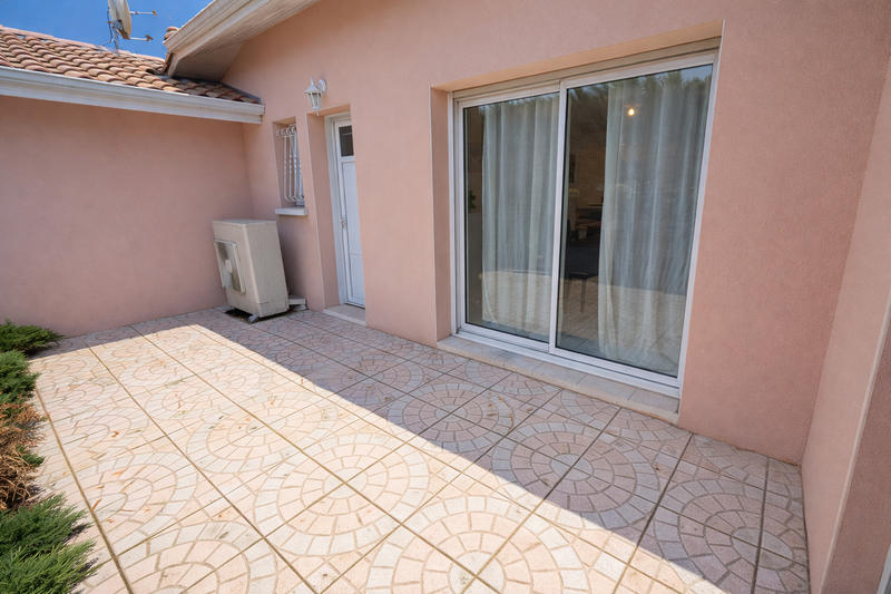 Villa - 161 m² - 6 pièces