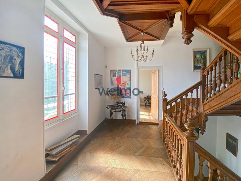 Maison - 400 m² - 11 pièces