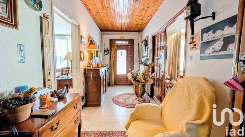 Maison - 242 m² - 7 pièces