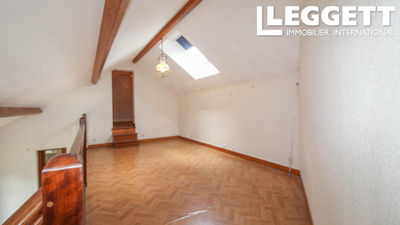 Maison - 110 m² - 8 pièces