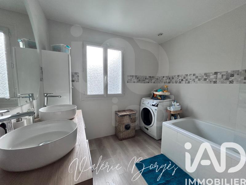 Maison - 106 m² - 5 pièces