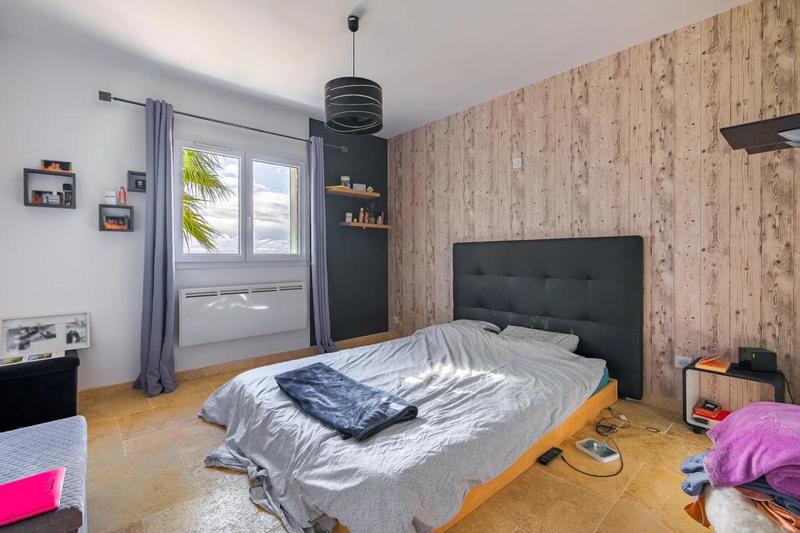 Maison - 290 m² - 10 pièces