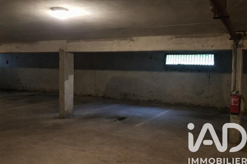 Parking - 13 m²