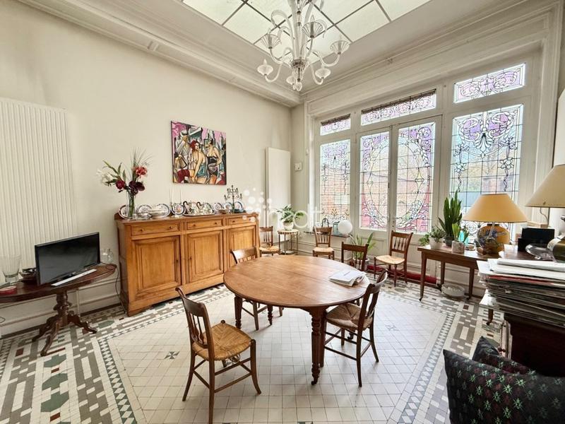 Maison bourgeoise - 289 m² - 8 pièces