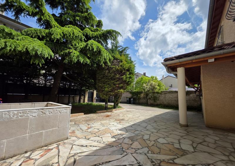 Maison ancienne - 196 m² - 5 pièces