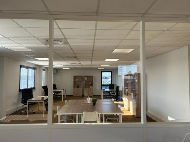 Bureau - 119 m² - 1 pièce