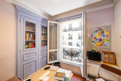 Local commercial - 140 m² - 8 pièces