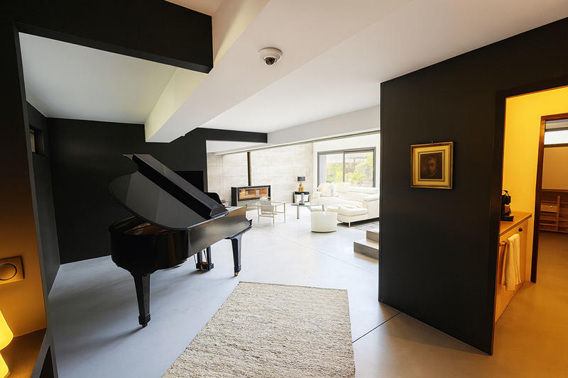 Maison - 280 m² - 7 pièces