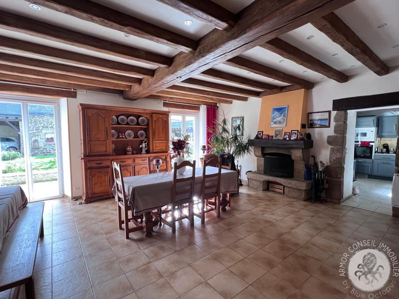 Maison - 333 m² - 16 pièces