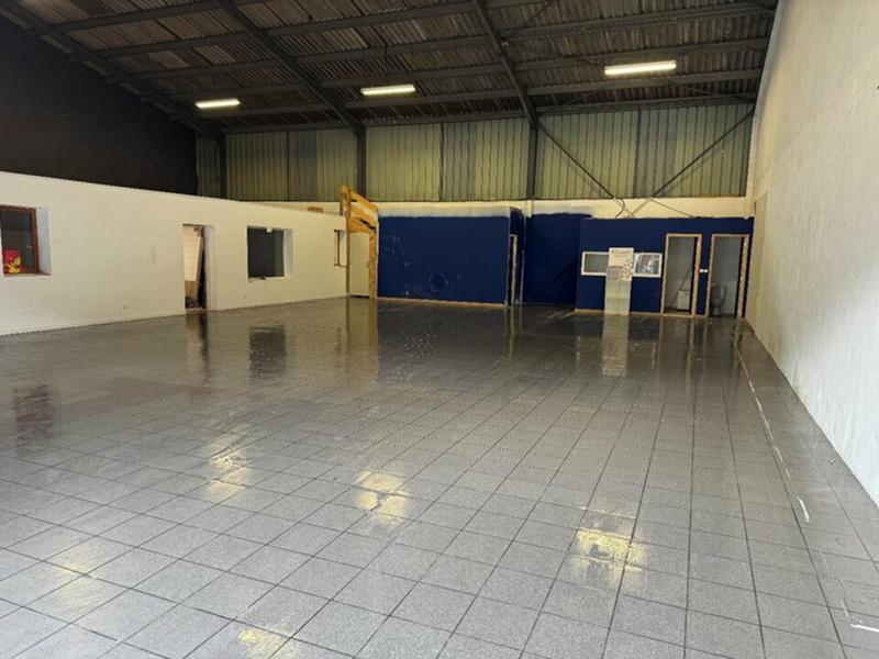 Atelier d'activités - 372 m²