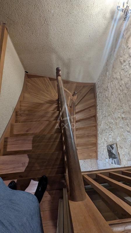 Maison en pierre - 278 m² - 8 pièces