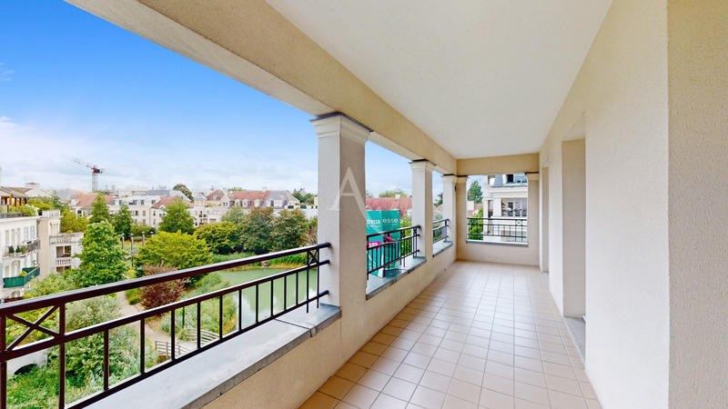 Appartement - 82 m² - 4 pièces