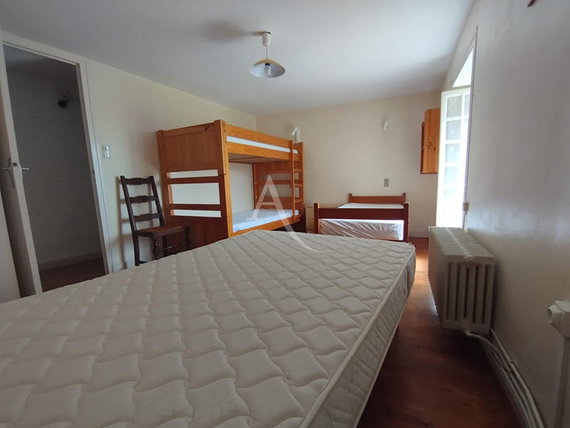 Maison - 138 m² - 8 pièces