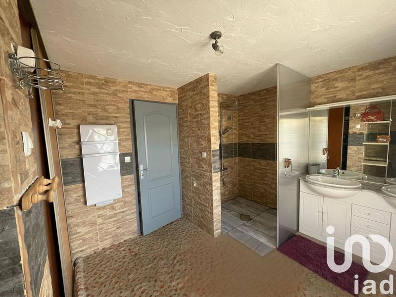 Maison - 205 m² - 5 pièces