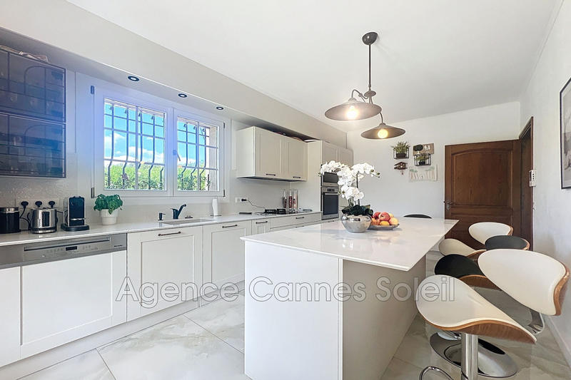 Villa - 210 m² - 7 pièces