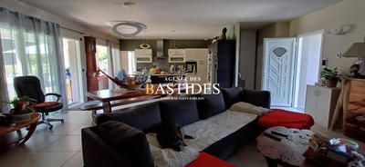 Maison contemporaine - 198 m² - 6 pièces