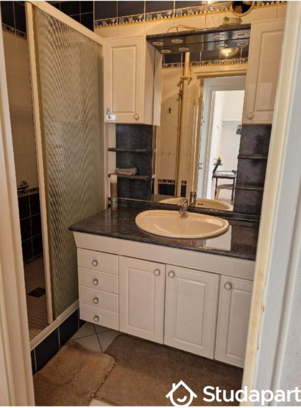 Chambre - 14 m² - 1 pièce