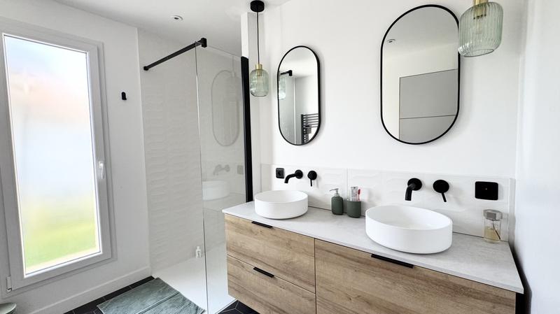 Maison - 138 m² - 5 pièces