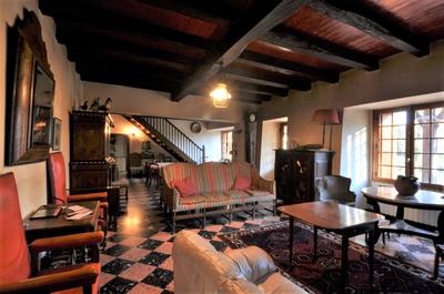 Maison - 416 m² - 11 pièces