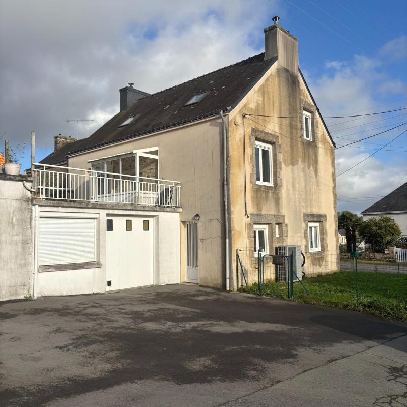 Maison - 139 m² - 7 pièces