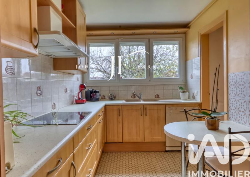 Appartement - 94 m² - 4 pièces