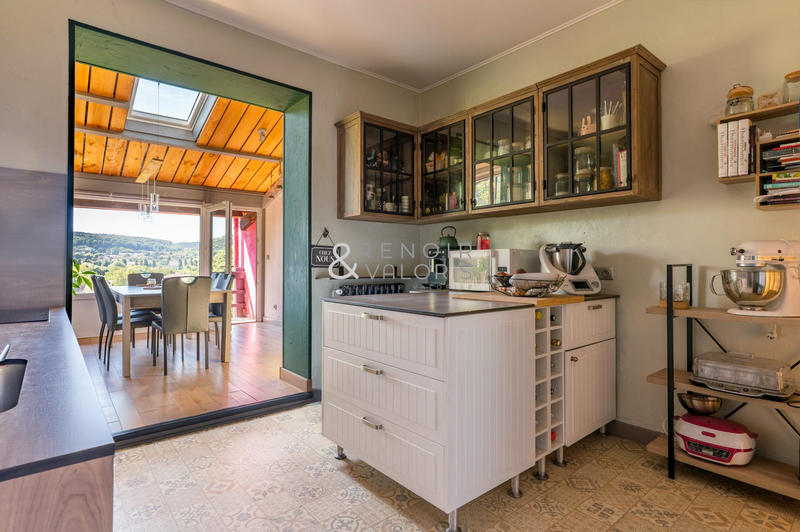 Maison - 140 m² - 7 pièces