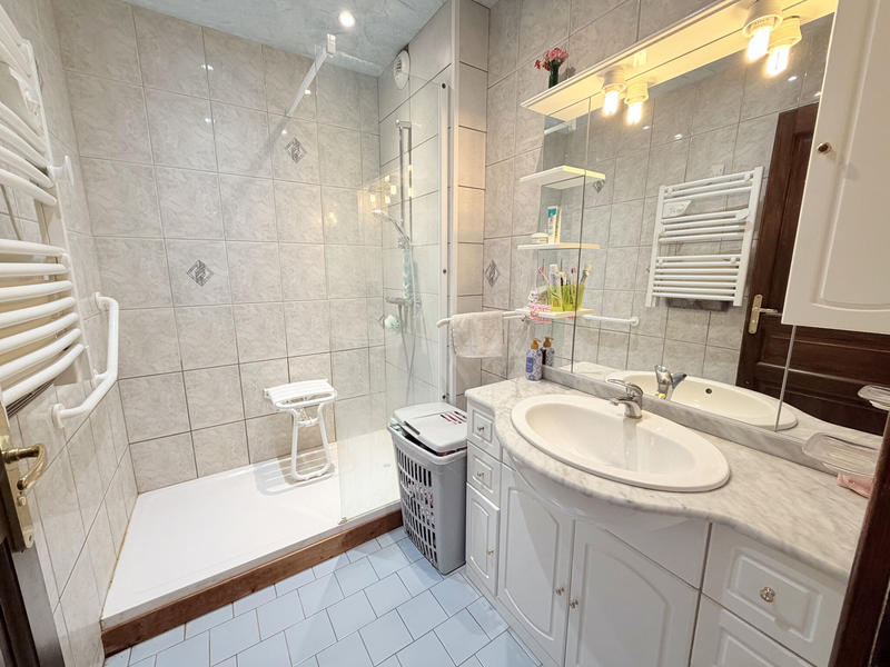 Appartement - 77 m² - 4 pièces