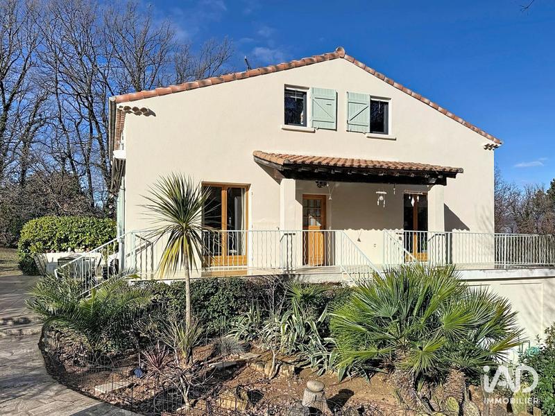 Maison - 160 m² - 5 pièces