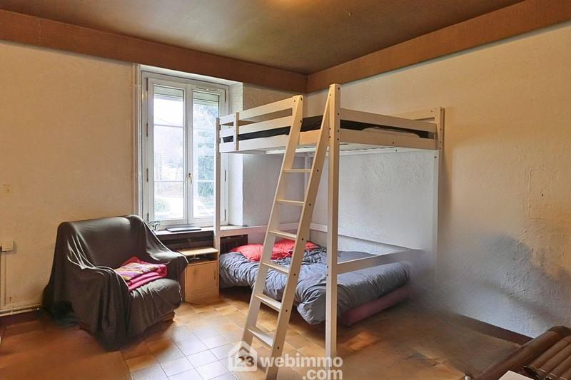 Immeuble - 94 m² - 4 pièces