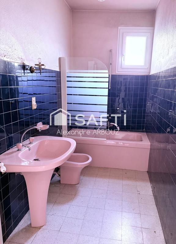 Maison - 192 m² - 9 pièces