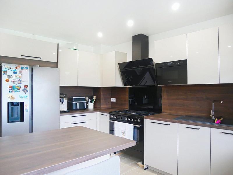 Maison - 117 m² - 5 pièces